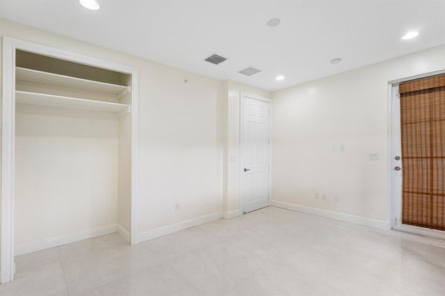 144 Tierra Lane 11, Jupiter, FL 33477