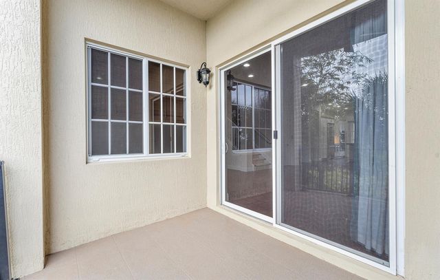 144 Tierra Lane 11, Jupiter, FL 33477