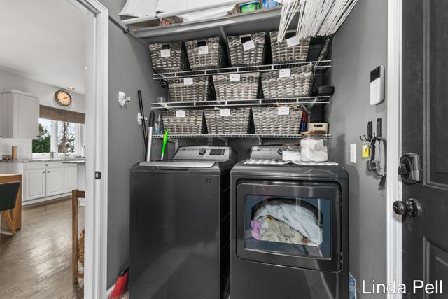 33 Fox Point Court Ne, Ada Twp, MI 49301