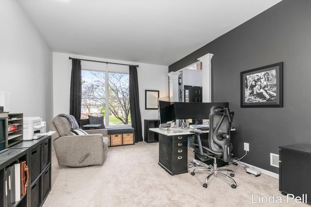 33 Fox Point Court Ne, Ada Twp, MI 49301