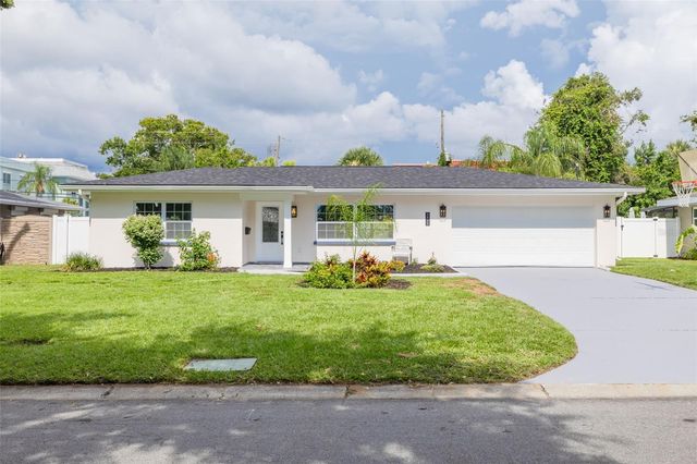 1723 CYPRESS AVENUE, Belleair, FL 33756