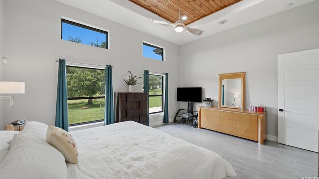 1179 TROTTER LN, New Braunfels, TX 78132