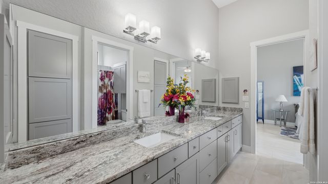 1179 TROTTER LN, New Braunfels, TX 78132
