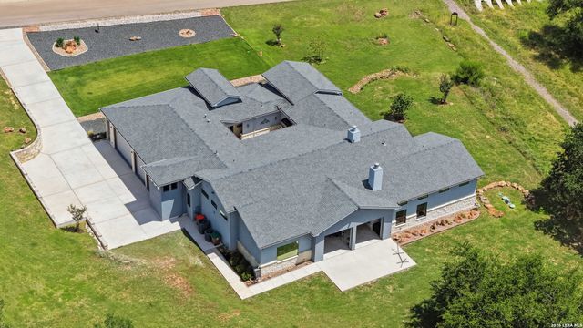 1179 TROTTER LN, New Braunfels, TX 78132