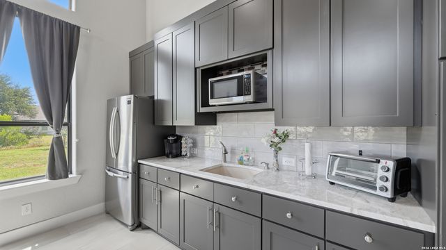 1179 TROTTER LN, New Braunfels, TX 78132