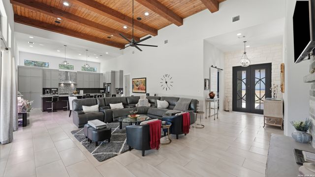 1179 TROTTER LN, New Braunfels, TX 78132