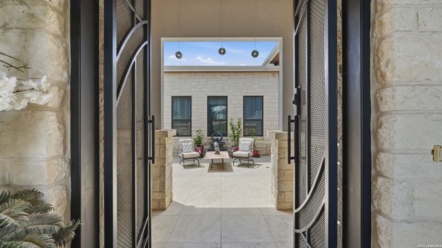 1179 TROTTER LN, New Braunfels, TX 78132