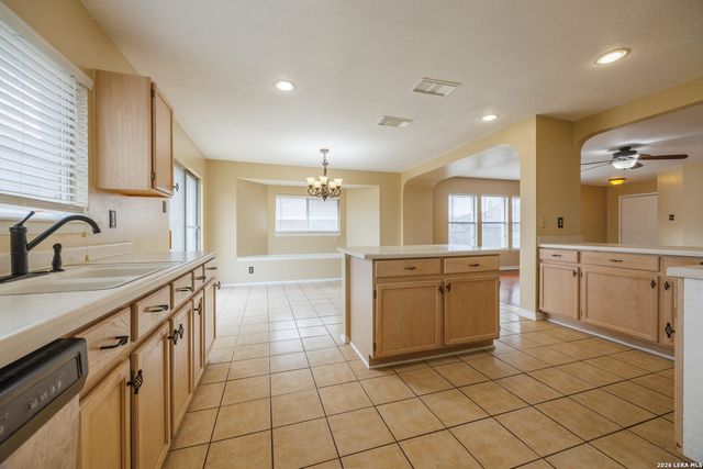 7812 Forest Dream, Live Oak, TX 78233