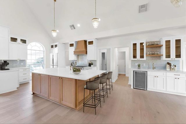 116 Spring Lake Drive, Conroe, TX 77356