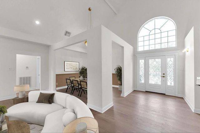 116 Spring Lake Drive, Conroe, TX 77356