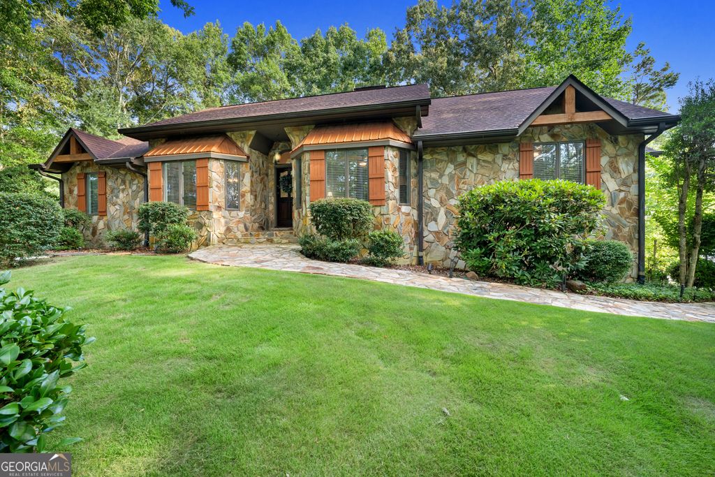 323 N Shores Drive, Westminster, SC 29693 — exterior