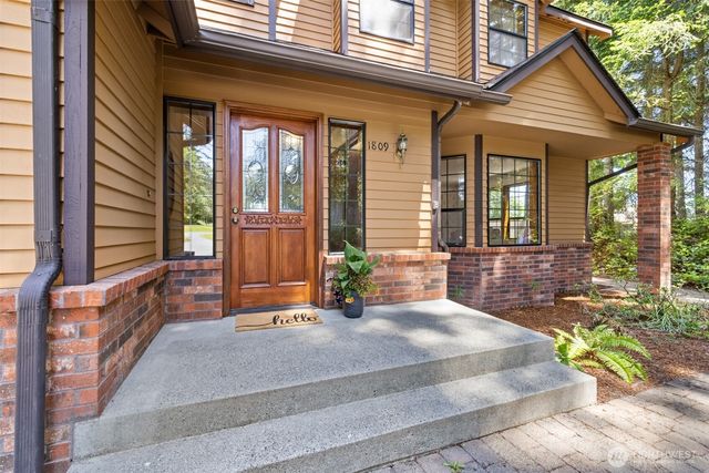 1809 E Woodhaven Lane, Port Angeles, WA 98362