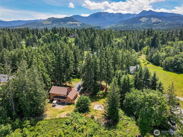 1809 E Woodhaven Lane, Port Angeles, WA 98362