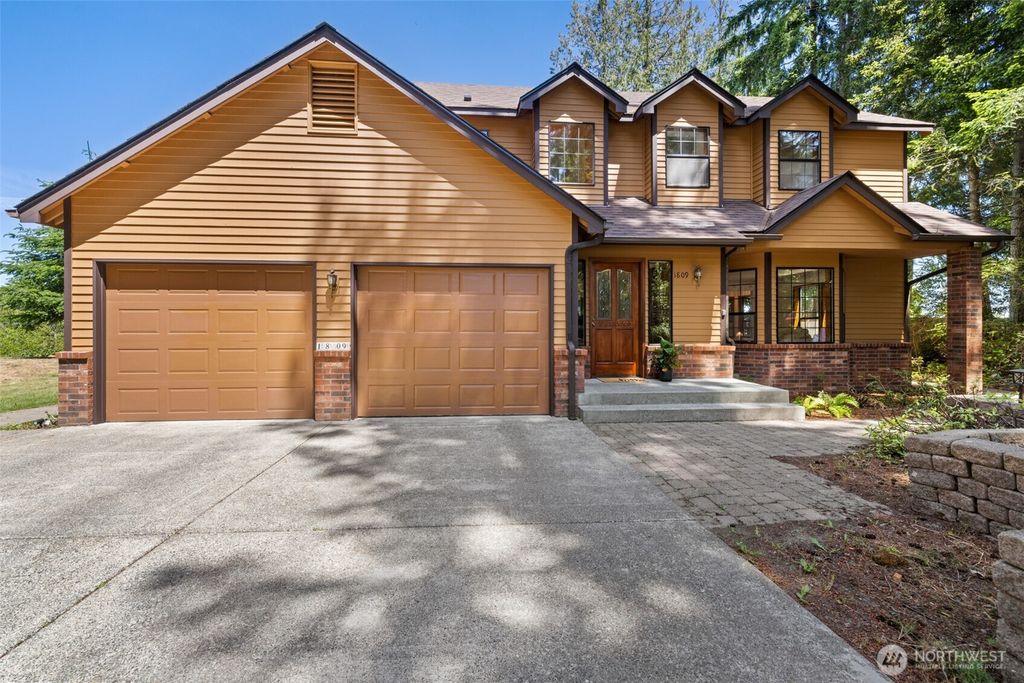 1809 E Woodhaven Lane, Port Angeles, WA 98362