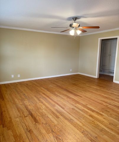 1221 Simpson Drive, Hurst, TX 76053