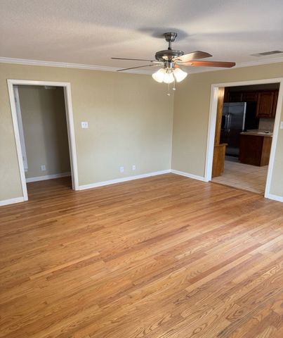 1221 Simpson Drive, Hurst, TX 76053