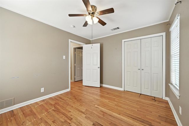 1221 Simpson Drive, Hurst, TX 76053