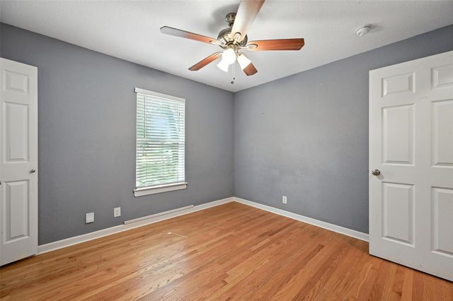 1221 Simpson Drive, Hurst, TX 76053