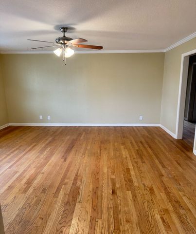 1221 Simpson Drive, Hurst, TX 76053