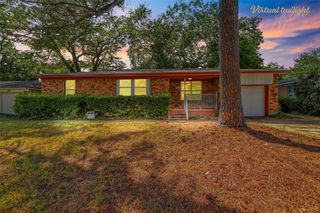 1221 Simpson Drive, Hurst, TX 76053