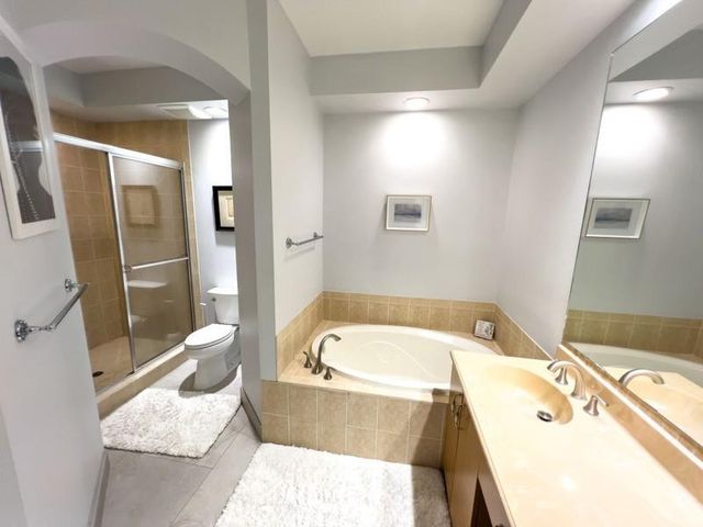 2901 NW 126 Avenue 2-327, Sunrise, FL 33323