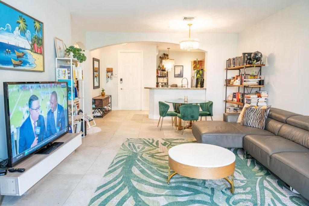 2901 NW 126 Avenue 2-327, Sunrise, FL 33323