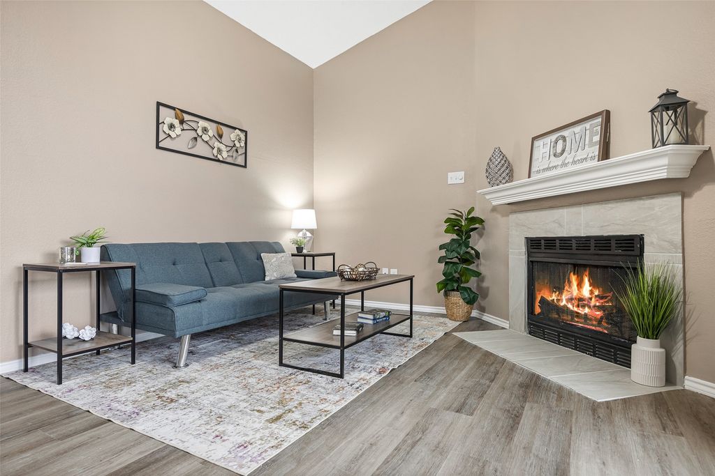 4113 Esters Road 609, Irving, TX 75038