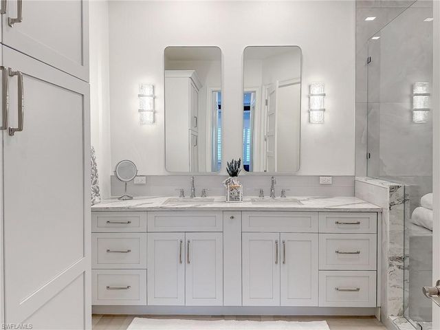 6573 DOMINICA DR 202, Naples, FL 34113