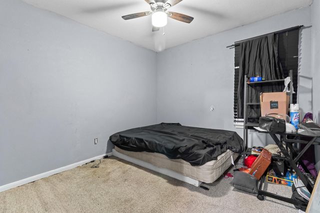 223 Warner Bend, Hutto, TX 78634