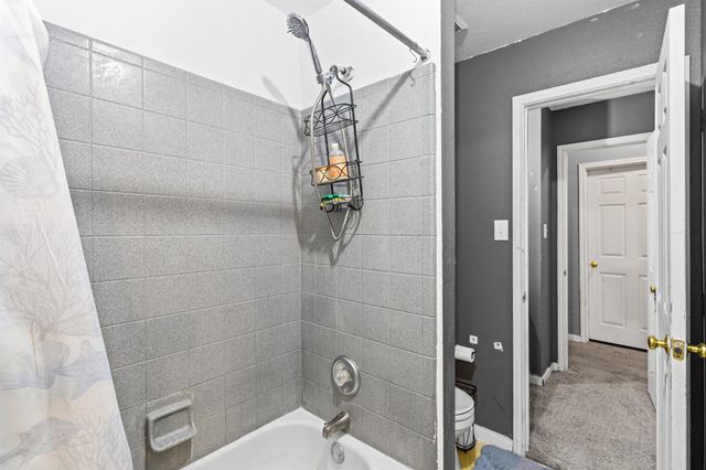 223 Warner Bend, Hutto, TX 78634