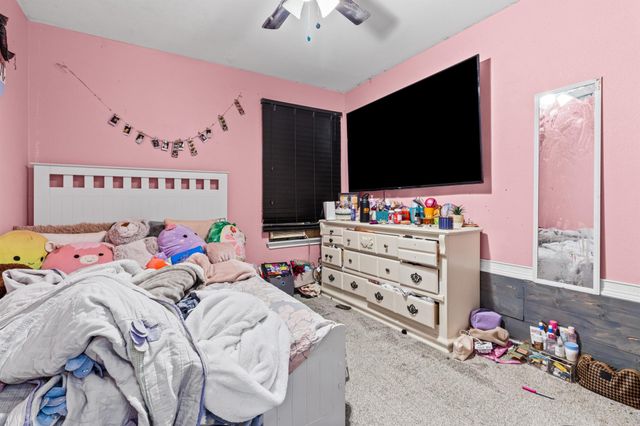 223 Warner Bend, Hutto, TX 78634