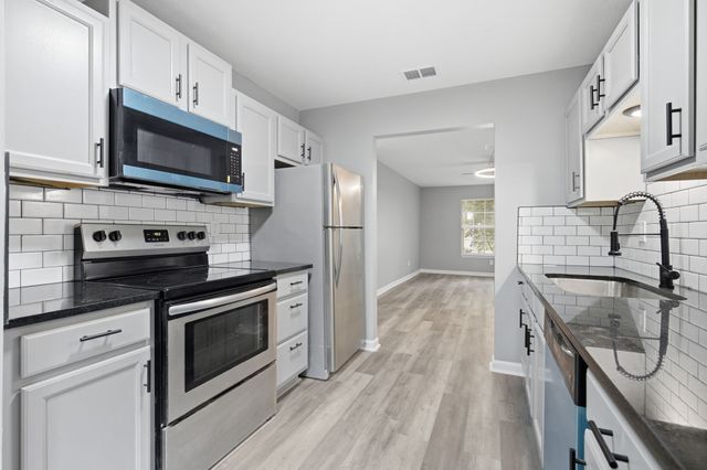 4166 Providence Park Ln, Nashville, TN 37211