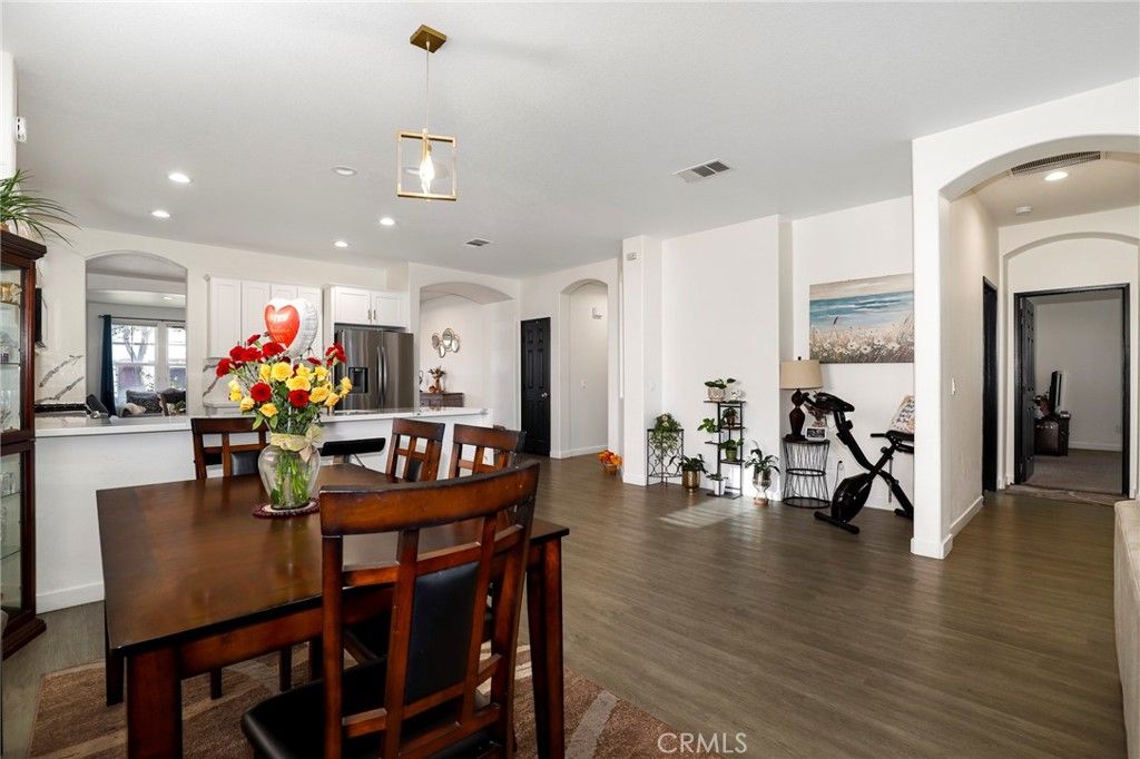 Image 17 of property listing at 40327 Preston Road, Palmdale, CA 93551