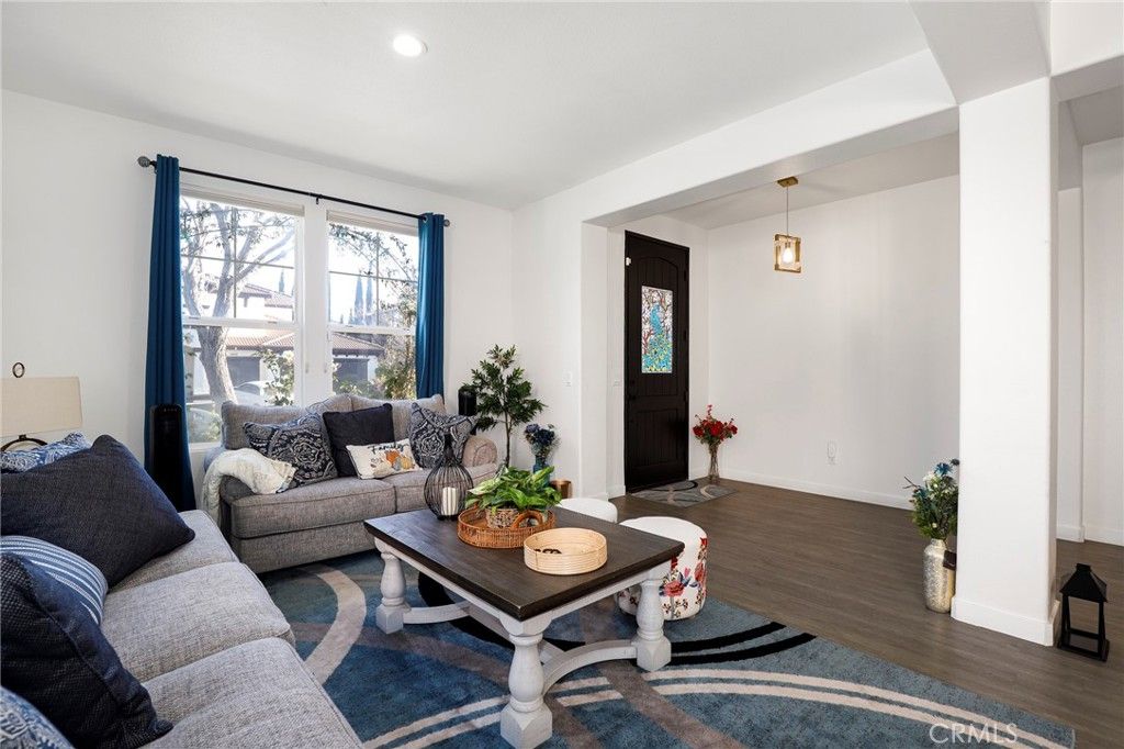 Image 3 of property listing at 40327 Preston Road, Palmdale, CA 93551