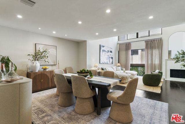 11628 Montana Avenue 208, Los Angeles, CA 90049