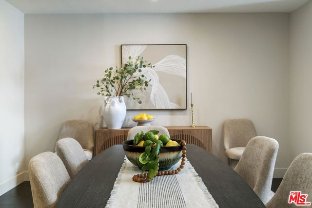 11628 Montana Avenue 208, Los Angeles, CA 90049