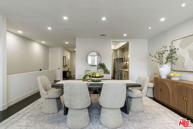 11628 Montana Avenue 208, Los Angeles, CA 90049