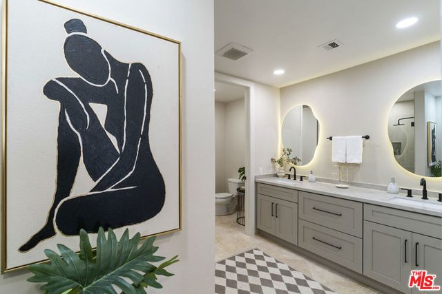 11628 Montana Avenue 208, Los Angeles, CA 90049