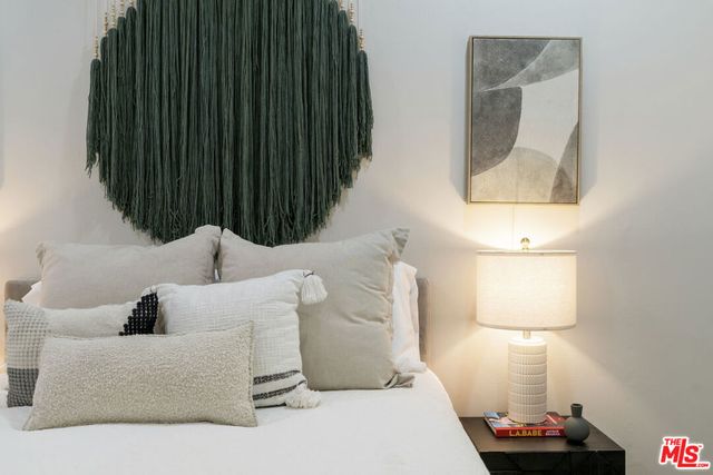 11628 Montana Avenue 208, Los Angeles, CA 90049