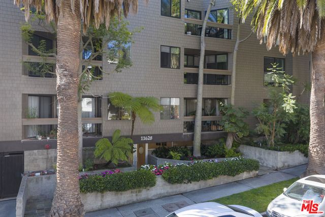 11628 Montana Avenue 208, Los Angeles, CA 90049
