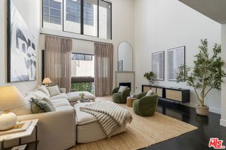 11628 Montana Avenue 208, Los Angeles, CA 90049