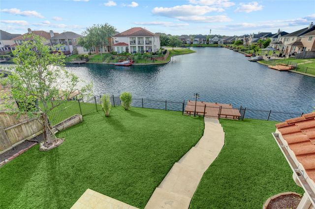 4010 Calabria Bay Court, Missouri City, TX 77459