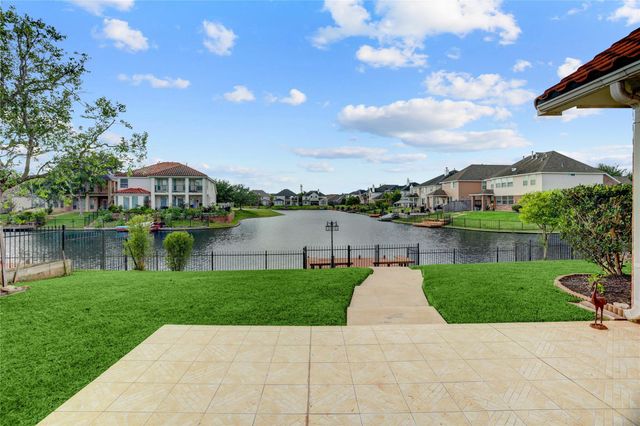 4010 Calabria Bay Court, Missouri City, TX 77459