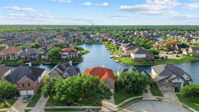 4010 Calabria Bay Court, Missouri City, TX 77459