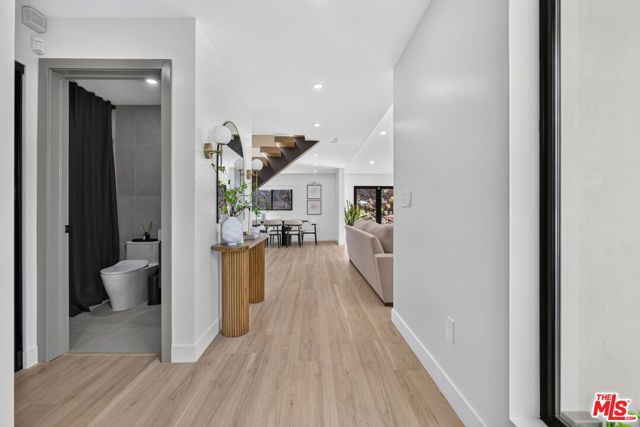 3243 Kirkham Drive, Glendale, CA 91206