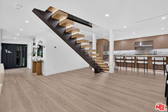 3243 Kirkham Drive, Glendale, CA 91206