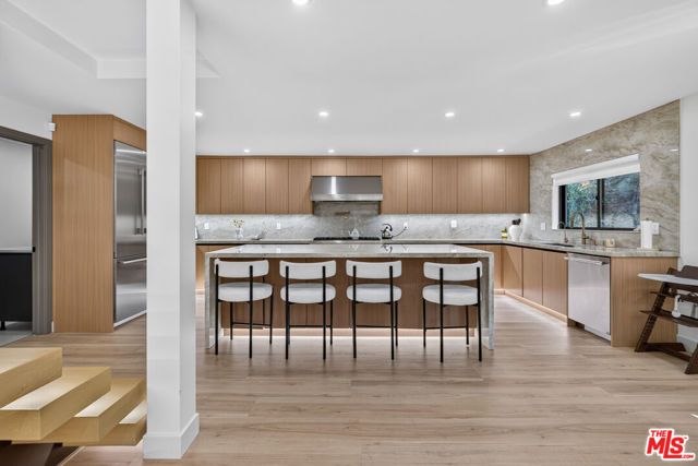 3243 Kirkham Drive, Glendale, CA 91206