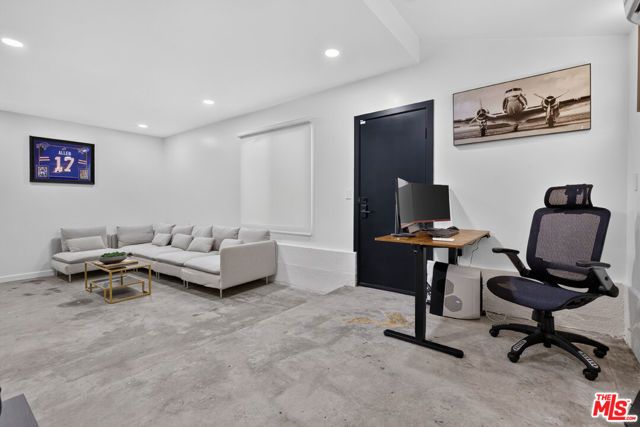 3243 Kirkham Drive, Glendale, CA 91206