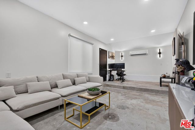 3243 Kirkham Drive, Glendale, CA 91206