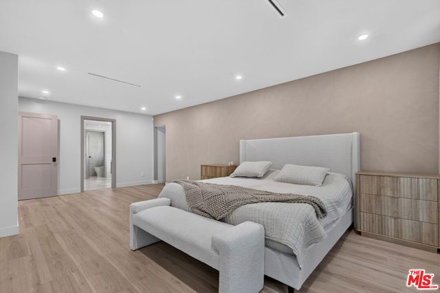3243 Kirkham Drive, Glendale, CA 91206